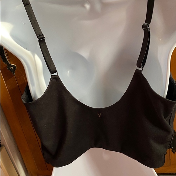 Victoria’s Secret Sports Bra Size 36DDD - Picture 3 of 8